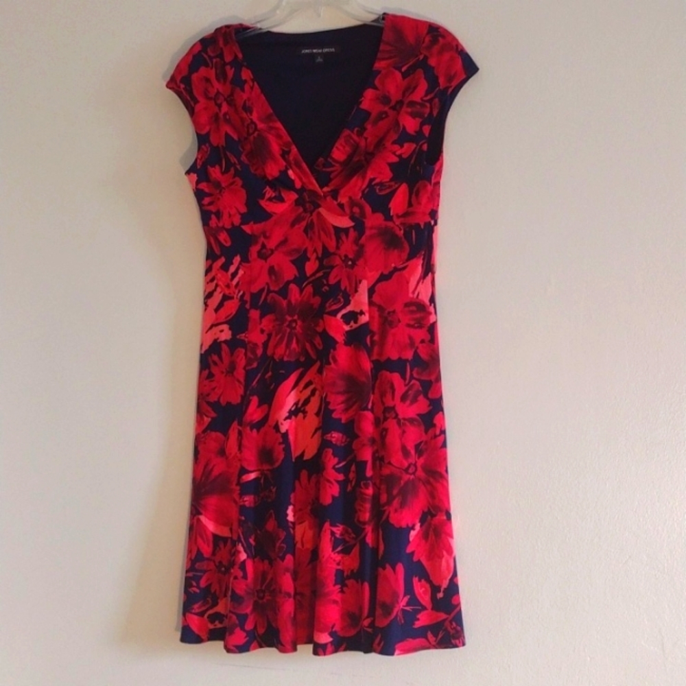 JONES WEAR FLORAL DRESS SIZE 8